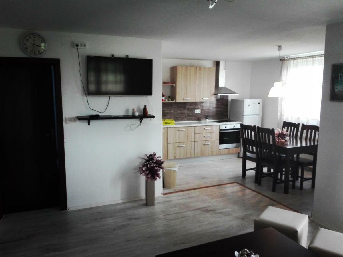 Apartments & Rooms Miamare ราโควิซา ภายนอก รูปภาพ